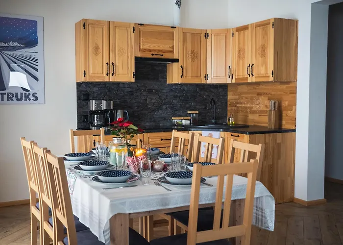 Apartamenty Na Soszowie, Wisla - Widokowe Miejsce Z Balia & Prywatna Sauna, Obok Stoku Narciarskiego I Bike Parku, Dla Max 16 Osob